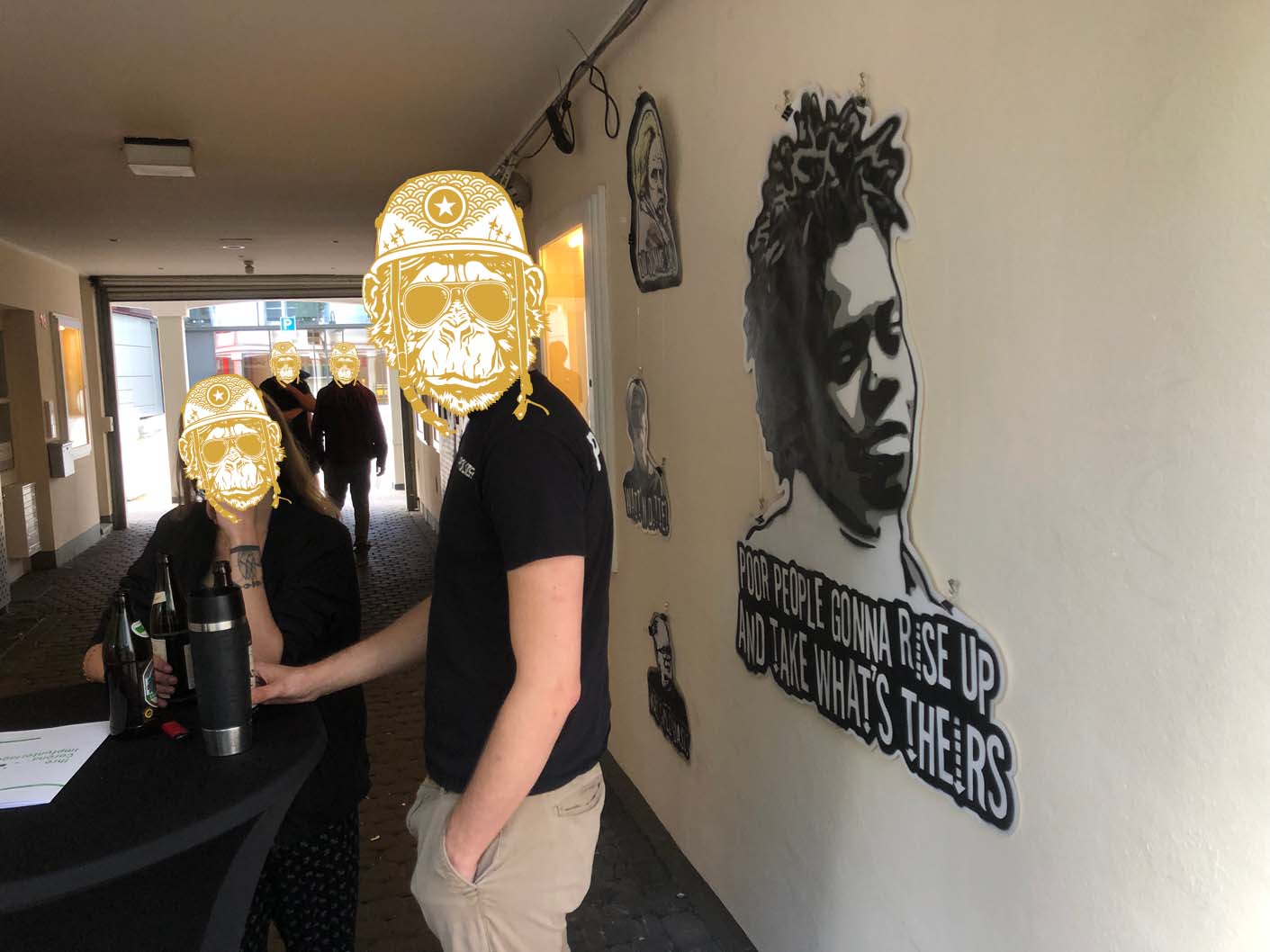 Korn Fanto – Monkey Gallery